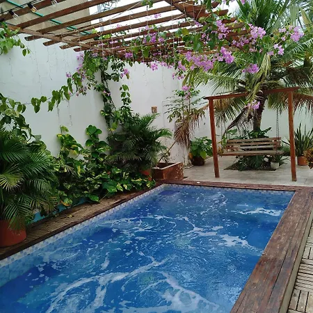 Habitacion Hasta Para 4 Personas Con Aire Acondicionado Y Wifi Bed and breakfast